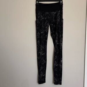Lululemon Speed Tight Black Marble Print Leggings